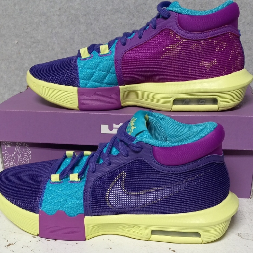 Nike Lebron Witness 8 Purple Yellow Field Basketball Shoes Mens Sz 9
